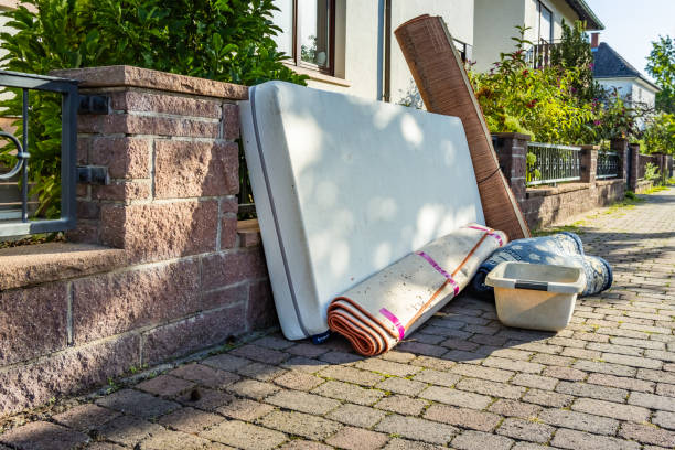 Best Construction Debris Removal  in Willards, MD